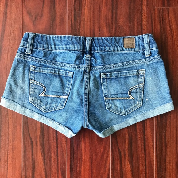 Distressed AE Jean Shorts🤩 - Picture 2 of 2